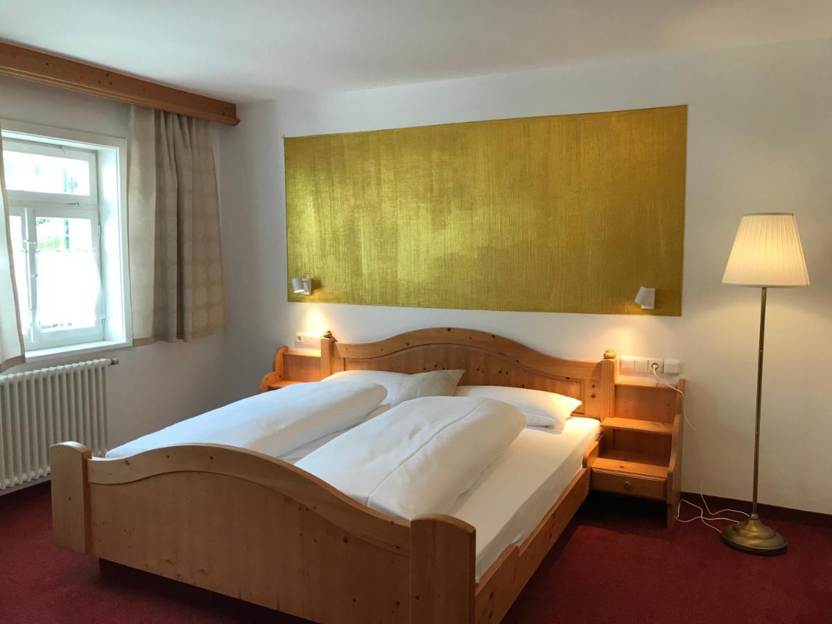 Hotel Hohe Schule Bad Überkingen Pokoj fotografie