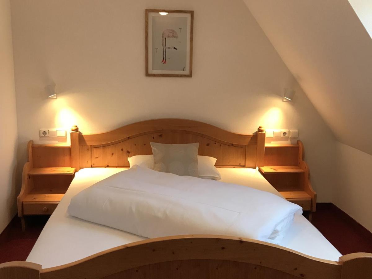 Hotel Hohe Schule Bad Überkingen Pokoj fotografie