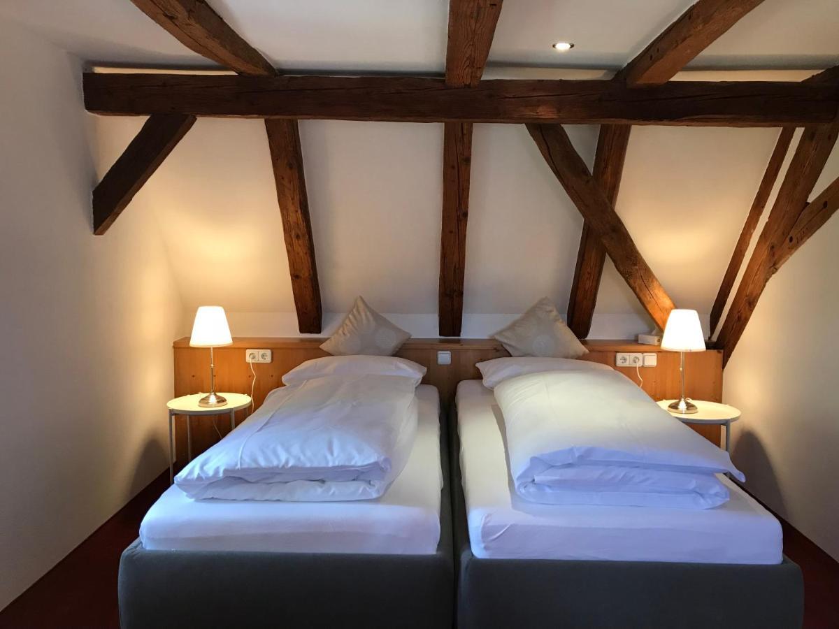 Hotel Hohe Schule Bad Überkingen Pokoj fotografie