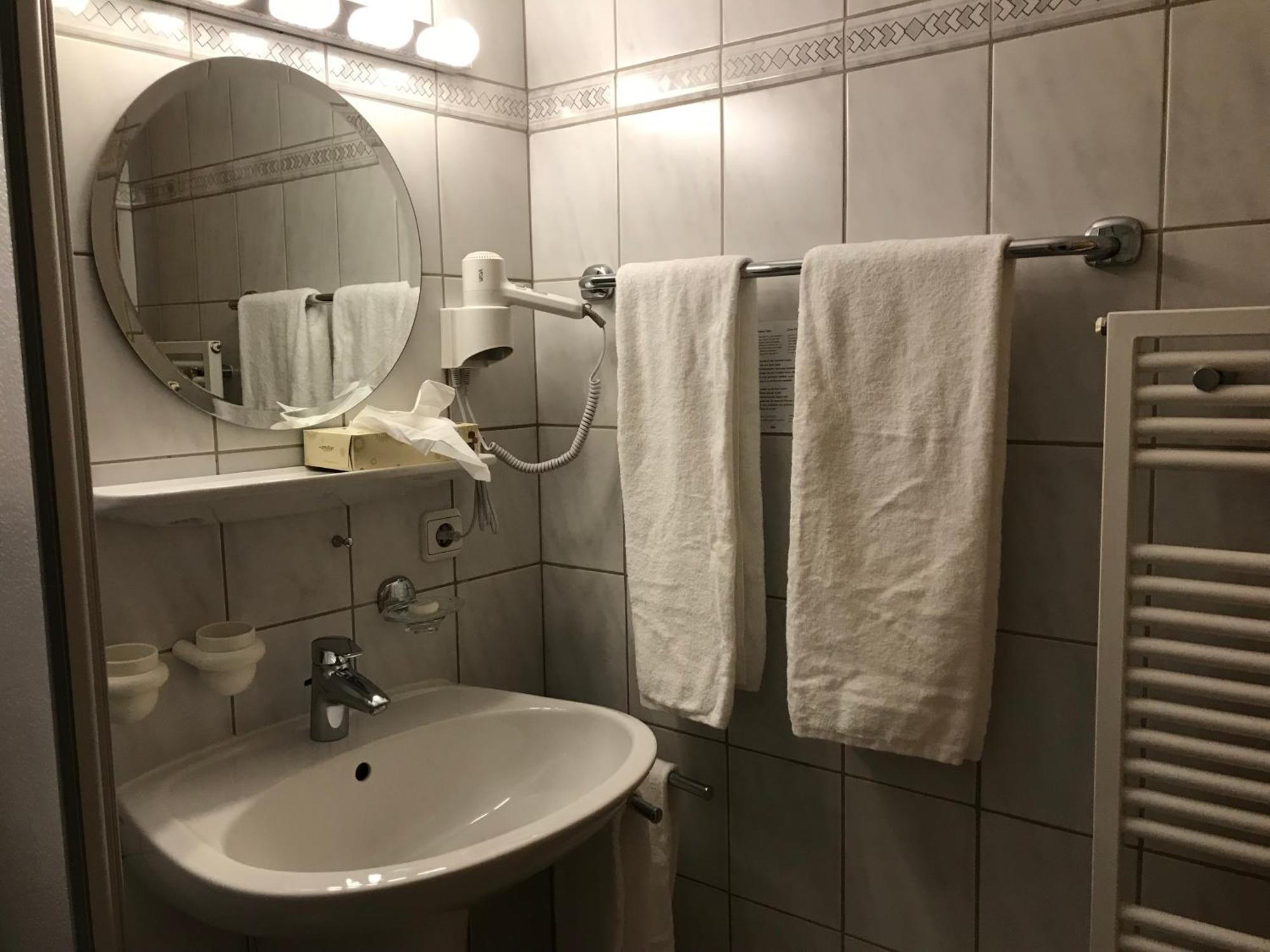 Hotel Hohe Schule Bad Überkingen Pokoj fotografie