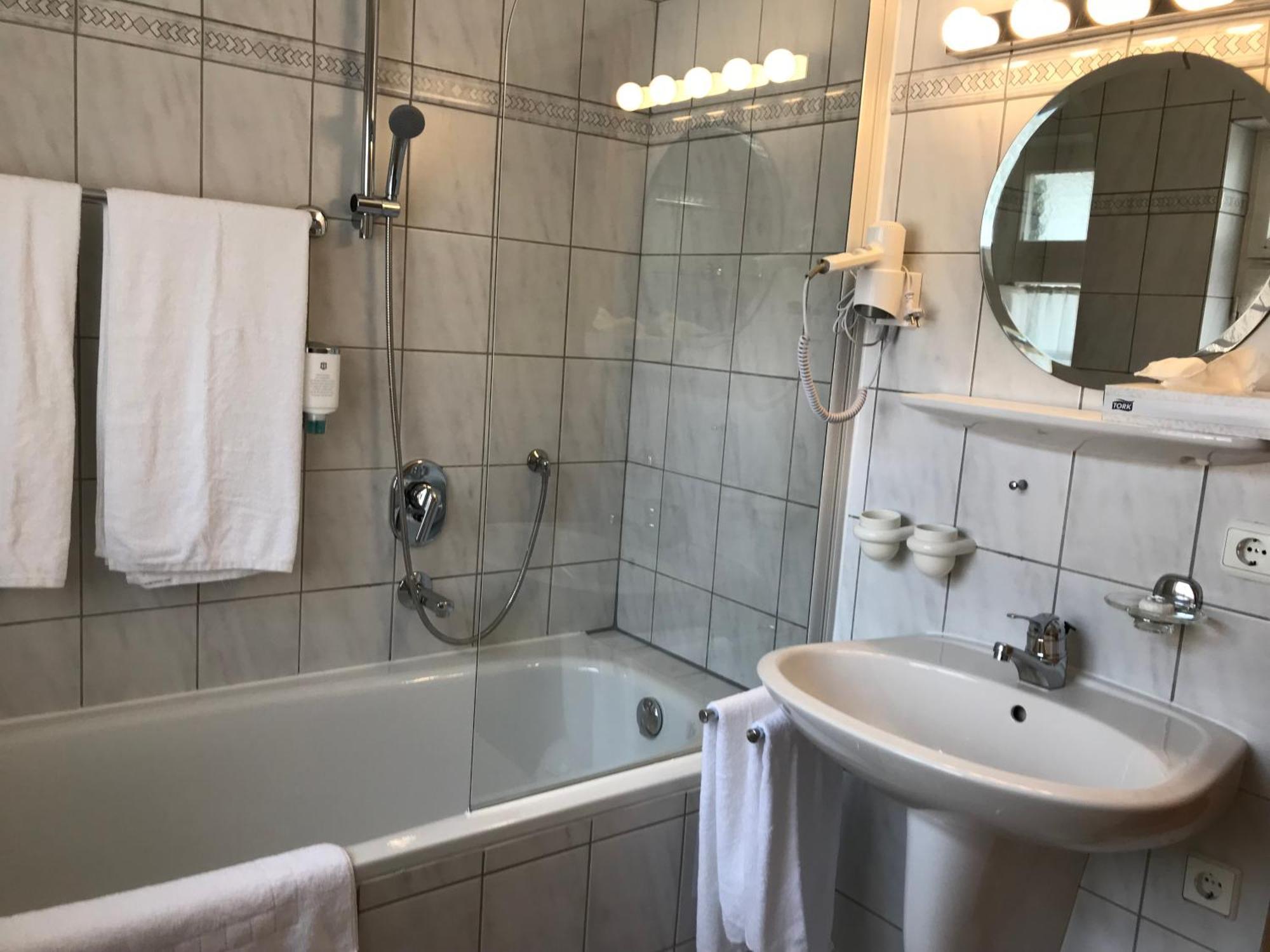Hotel Hohe Schule Bad Überkingen Pokoj fotografie