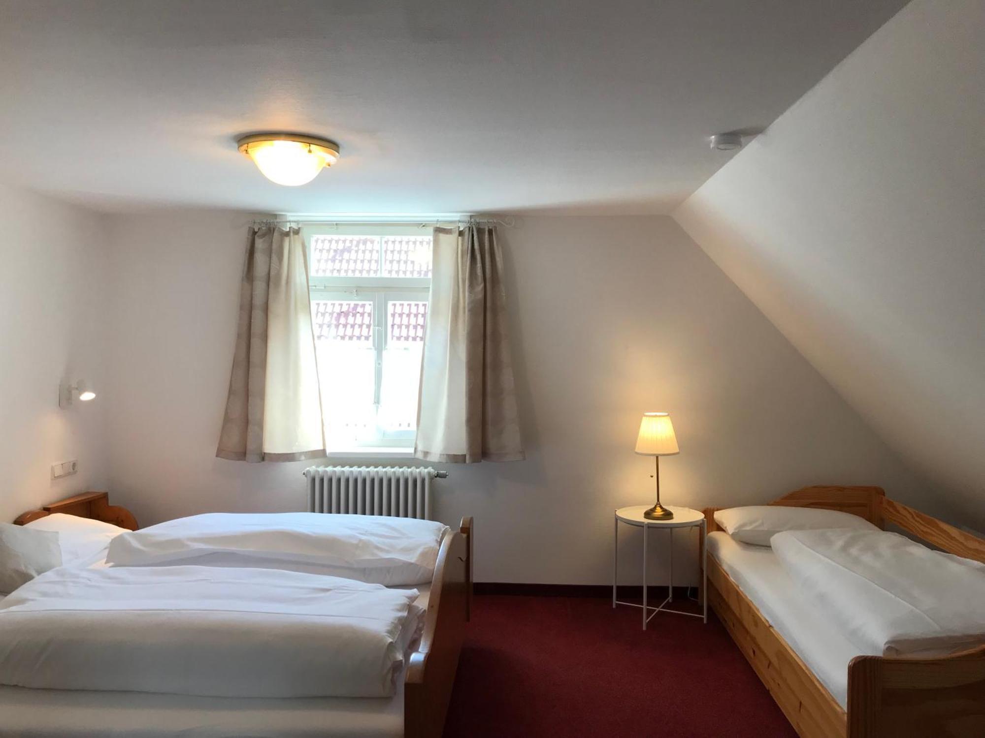 Hotel Hohe Schule Bad Überkingen Pokoj fotografie