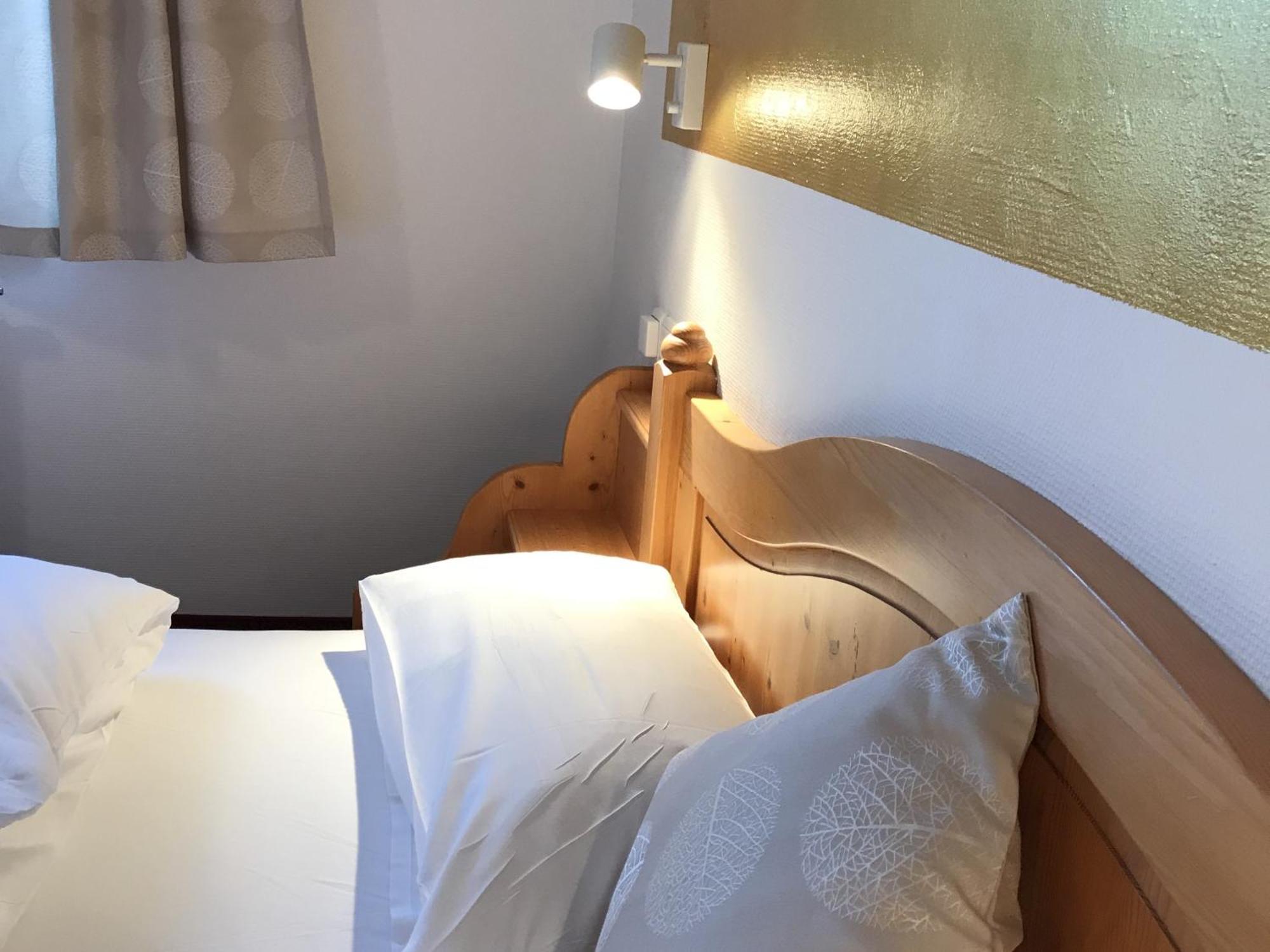 Hotel Hohe Schule Bad Überkingen Pokoj fotografie