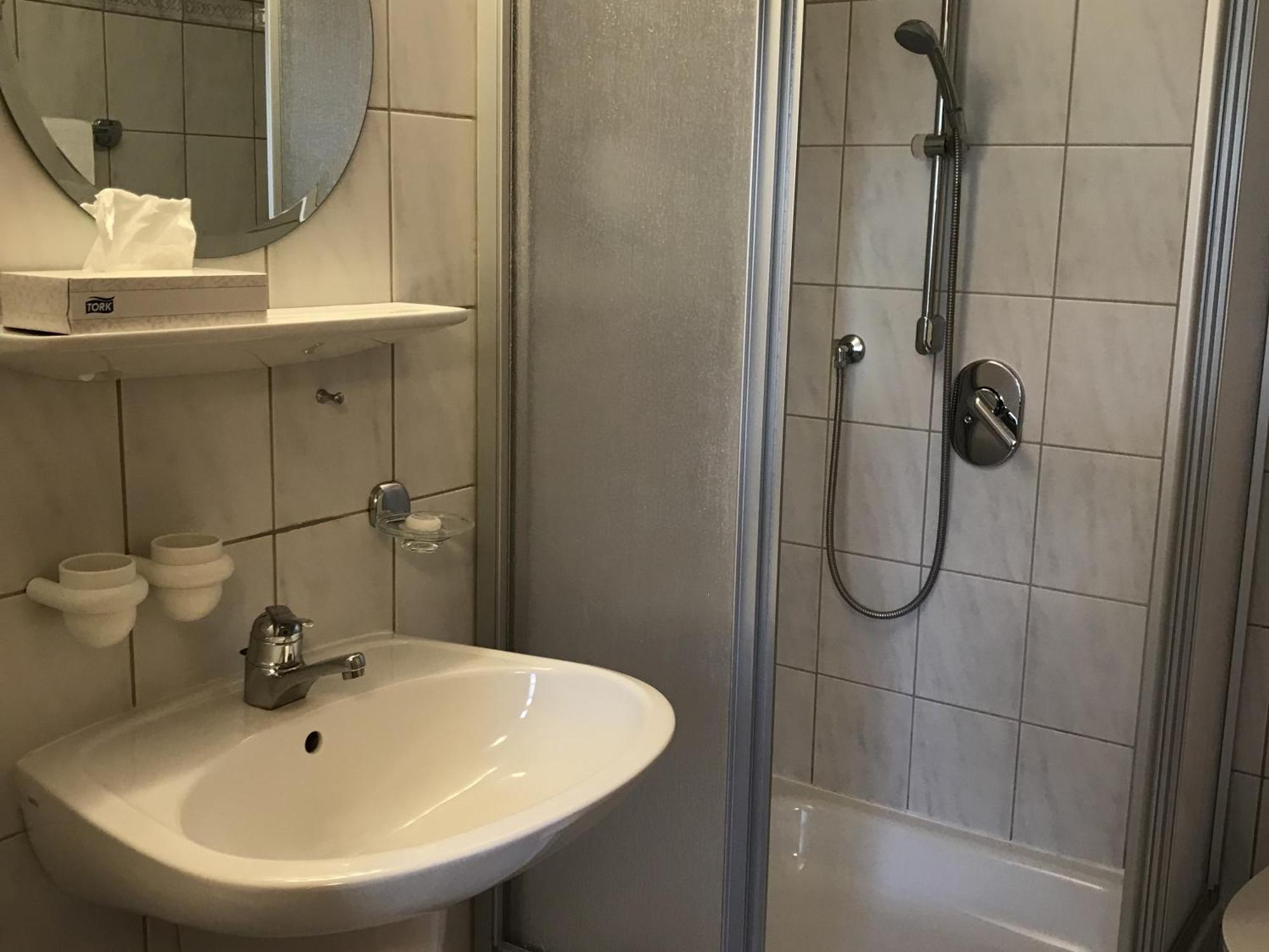 Hotel Hohe Schule Bad Überkingen Pokoj fotografie